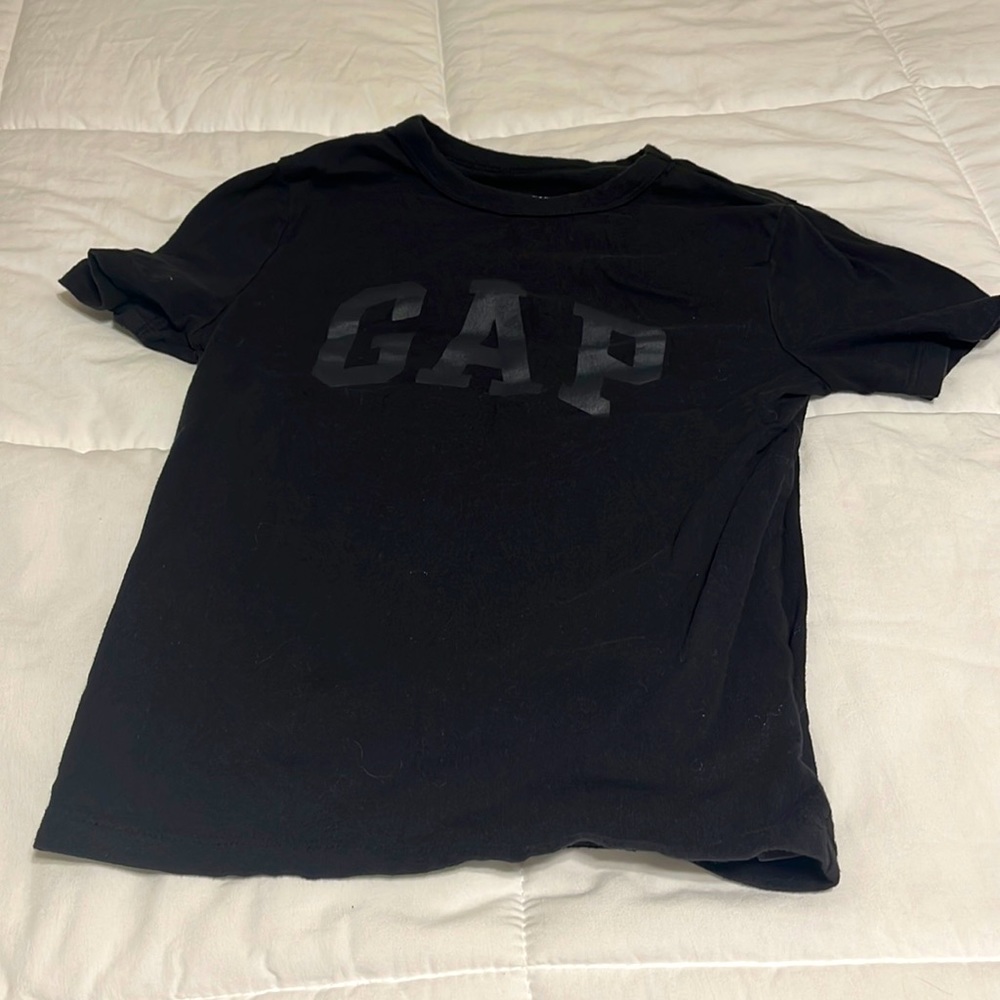 Gap t shirt
